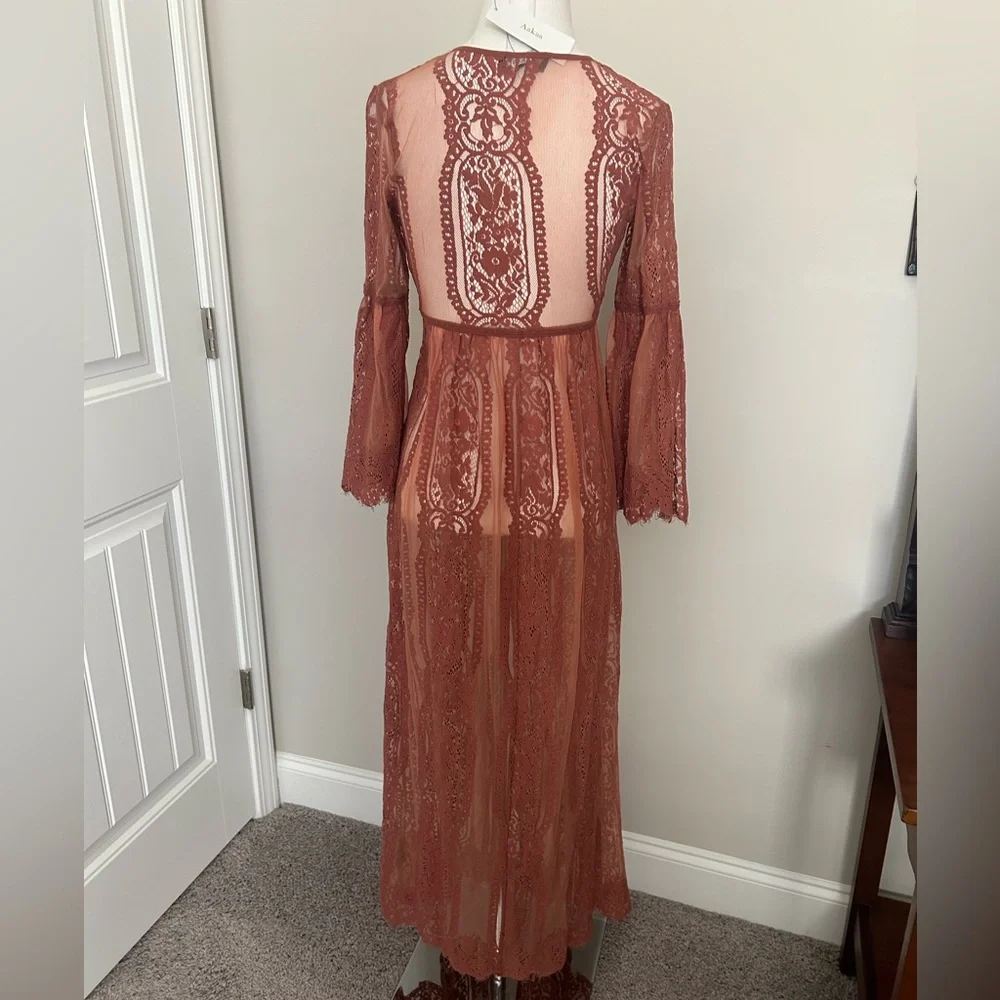 NEW! Aakaa Terracotta Lace Maxi Dress. Stunning lace design. Size Small. - Picture 6 of 11